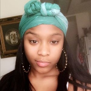 Meet your Posher, Destiny